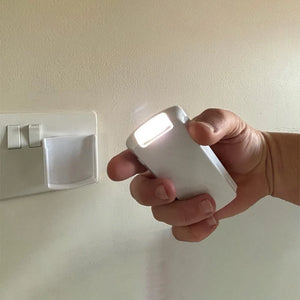 Plug-in sensor light