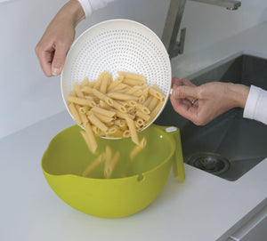 Clever colander