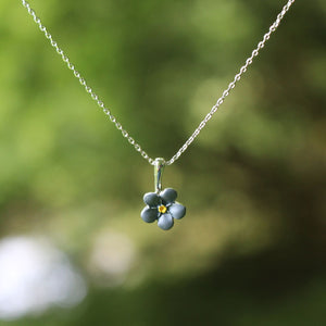 Forget me-not mini flower necklace