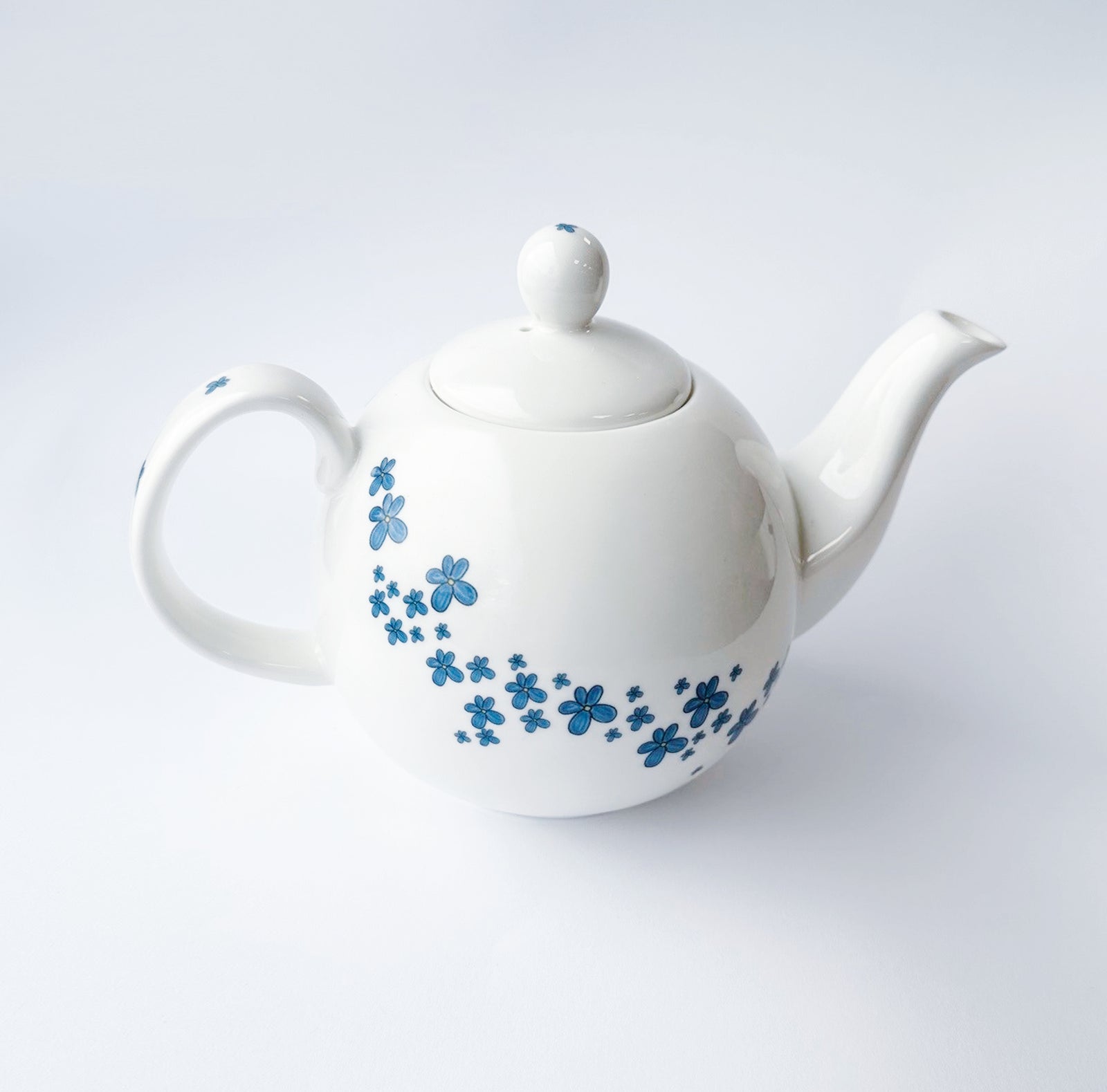 Forget-me-not 6 cup teapot