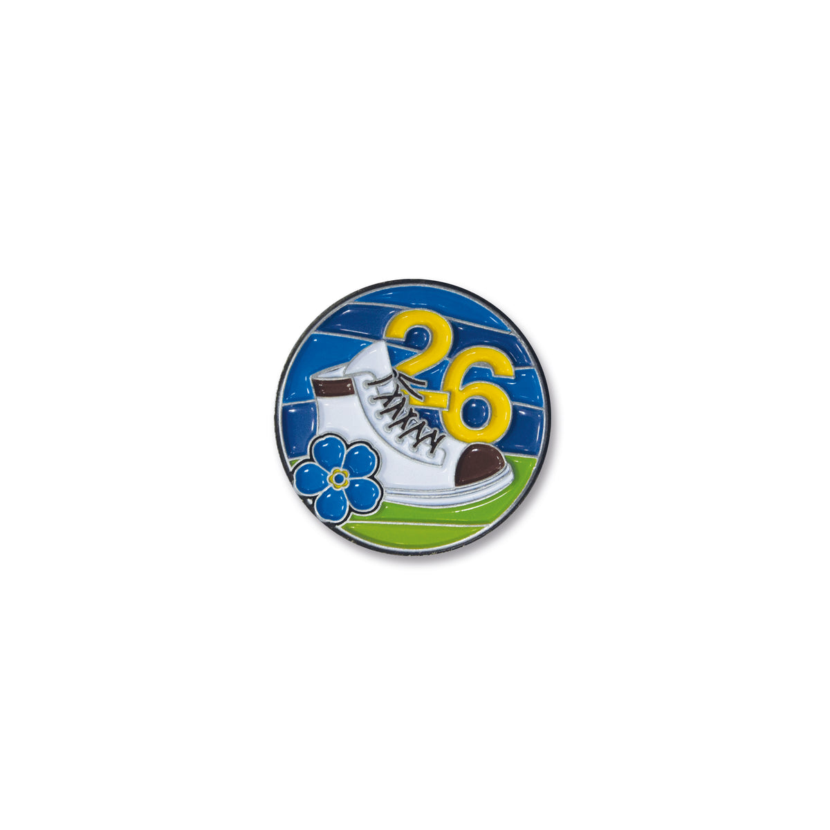 Pin with a shoe design, a forget-me-not flower and number 26 on a white background