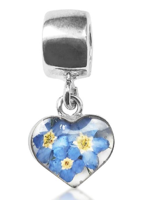 Sterling silver heart charm with real forget-me-not flowers set within resin. For attachment to a bracelet or bangle.